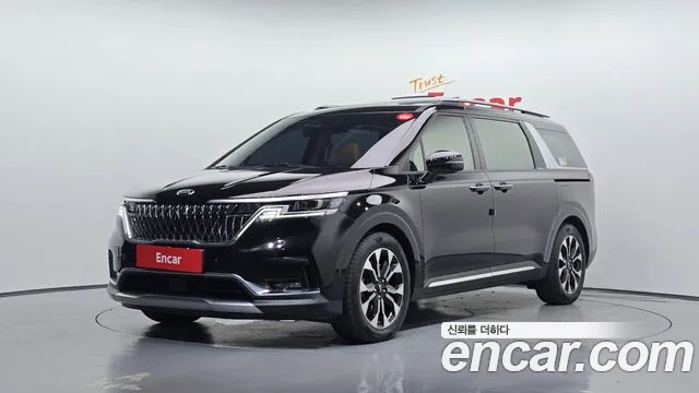 Kia Canival 2021 — photo 1