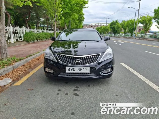 Hyundai Grandeur 2015 — photo 1
