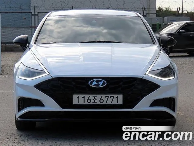Hyundai Sonata 2023 — photo 1