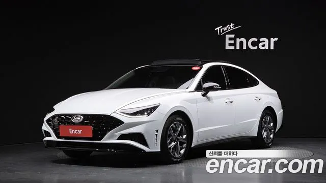 Hyundai Sonata 2022 — photo 1