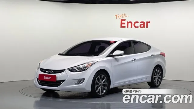 Hyundai AVANTE 2014 — photo 1