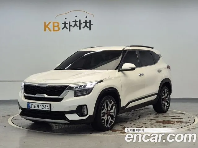 Kia Seltos 2023 — photo 1