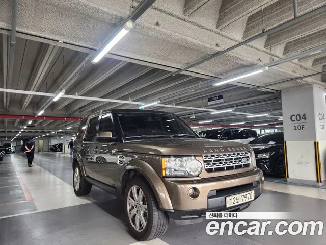 Land Rover Discovery 2011 — photo 1