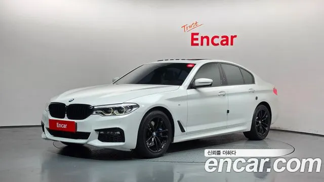 BMW 5-Series 2017 — photo 1