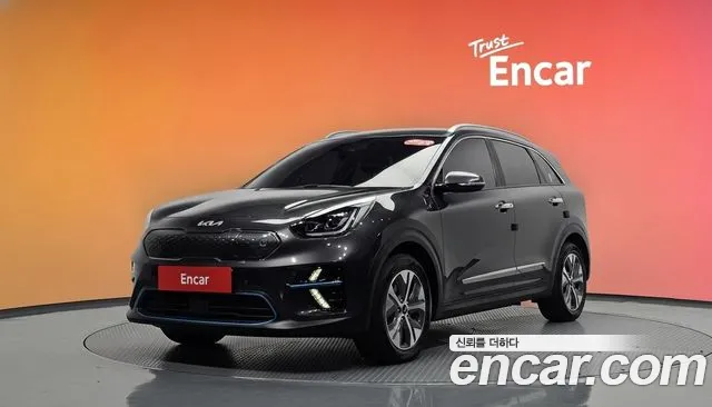 Kia Niro 2022 — photo 1