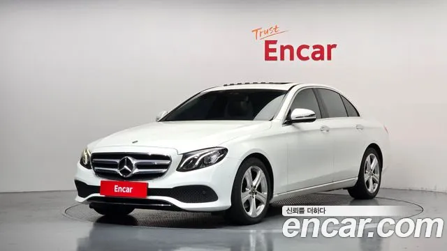 Mercedes-Benz E-Class 2017 — photo 1