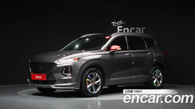 Hyundai Santafe 2019 — photo 1