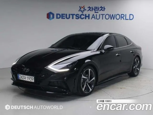 Hyundai Sonata 2022 — photo 1