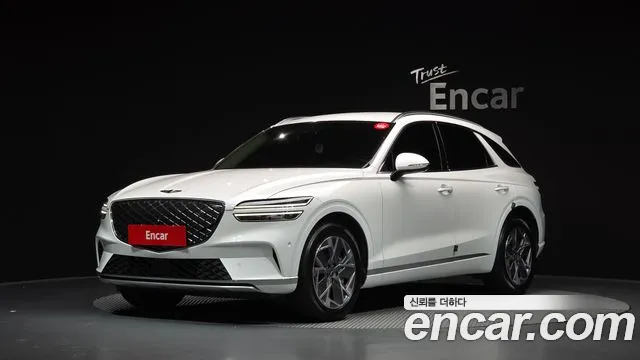 Genesis GV70 2022 — photo 1