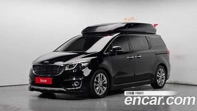 Kia Canival 2016 — photo 1