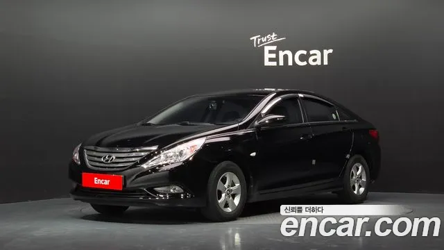 Hyundai Sonata 2011 — photo 1
