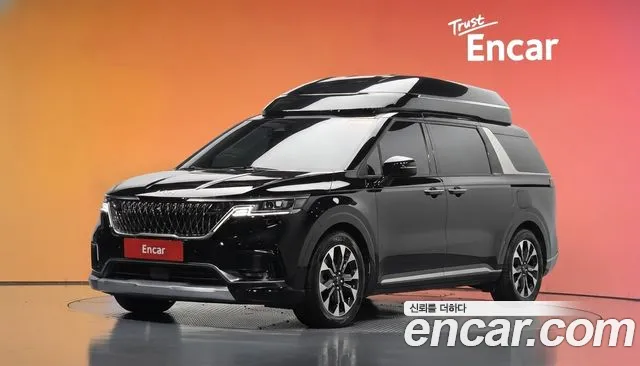 Kia Canival 2023 — photo 1