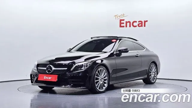 Mercedes-Benz C-Class 2023 — photo 1