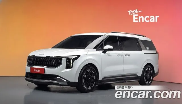 Kia Canival 2025 — photo 1