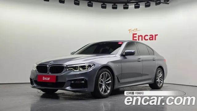 BMW 5-Series 2017 — photo 1