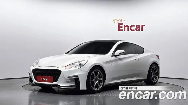 Hyundai Genesis 2010 — photo 1