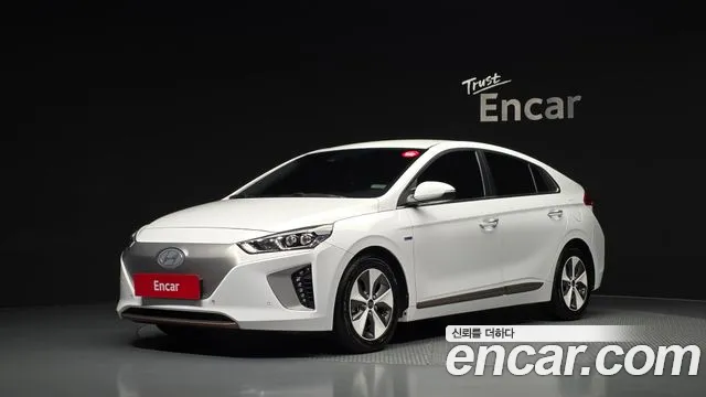 Hyundai Ioniq 2018 — photo 1