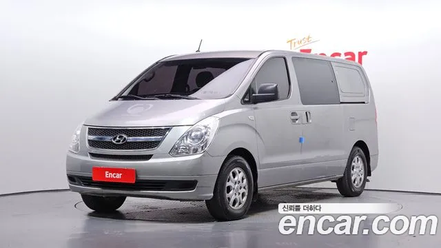 Hyundai Starex 2016 — photo 1