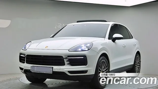 Porsche Cayenne 2021 — photo 1