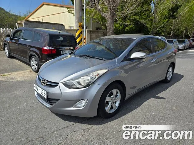 Hyundai AVANTE 2012 — photo 1