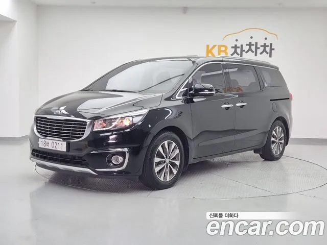 Kia Canival 2017 — photo 1