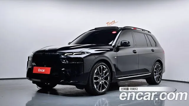 BMW X7 2025 — photo 1