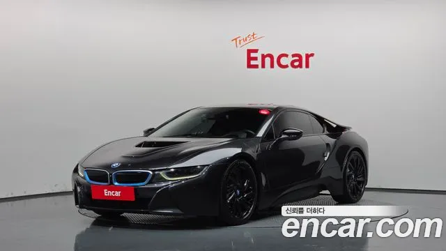 BMW i8 2015 — photo 1