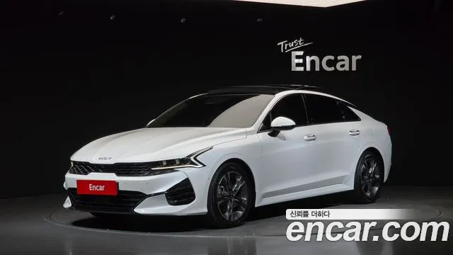 Kia K5 2022 — photo 1