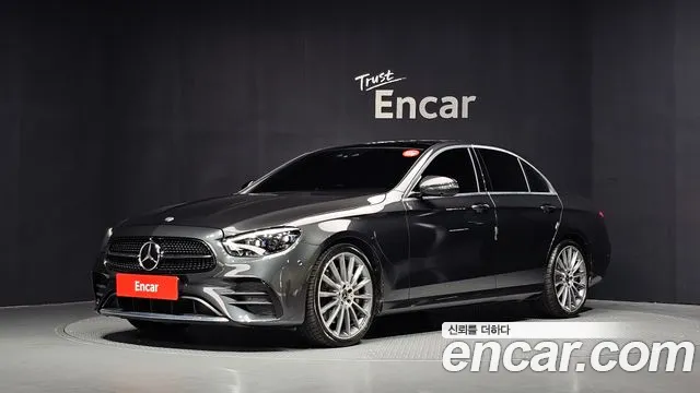 Mercedes-Benz E-Class 2021 — photo 1
