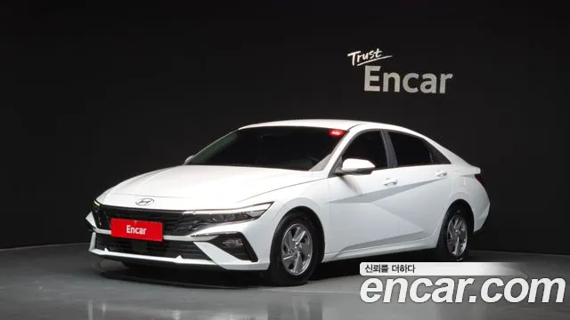 Hyundai AVANTE 2024 — photo 1