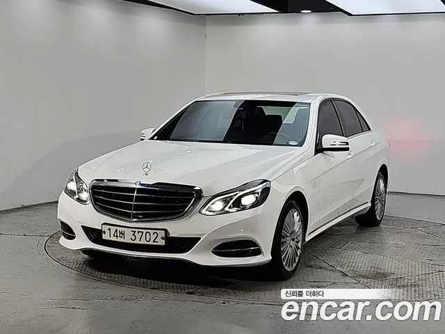 Mercedes-Benz E-Class 2014 — photo 1