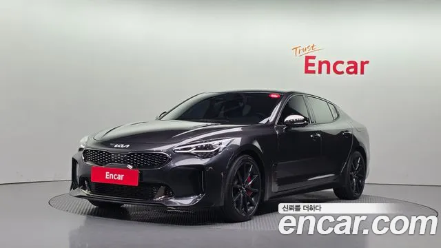 Kia Stinger 2022 — photo 1