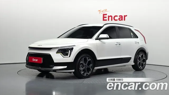 Kia Niro 2022 — photo 1