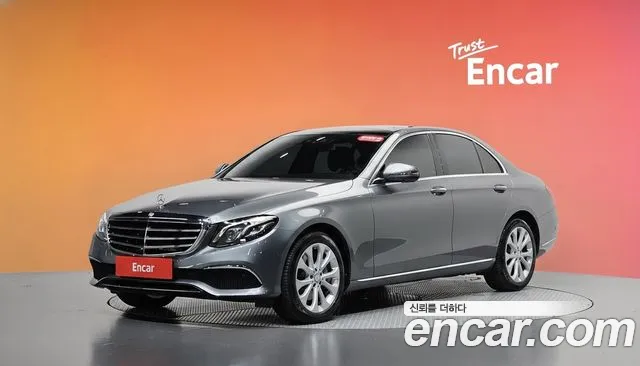 Mercedes-Benz E-Class 2017 — photo 1
