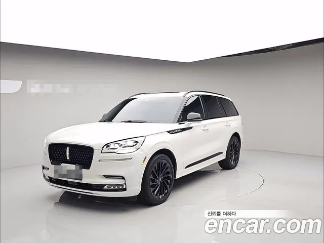 Lincoln Aviator 2023 — photo 1