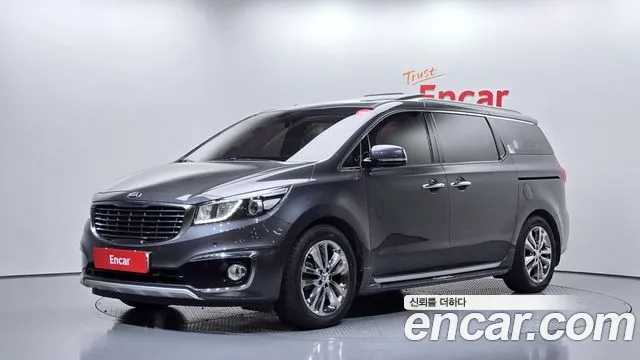 Kia Canival 2018 — photo 1