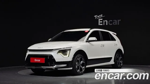 Kia Niro 2025 — photo 1