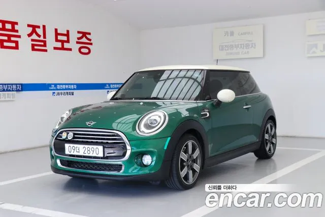 Mini Cooper 2019 — photo 1