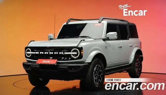 Ford Bronco 2022 — photo 1