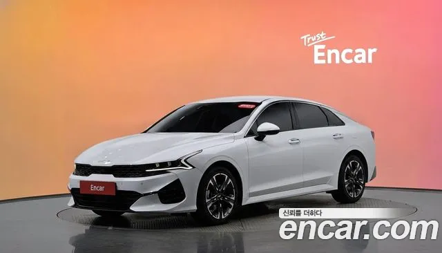 Kia K5 2023 — photo 1