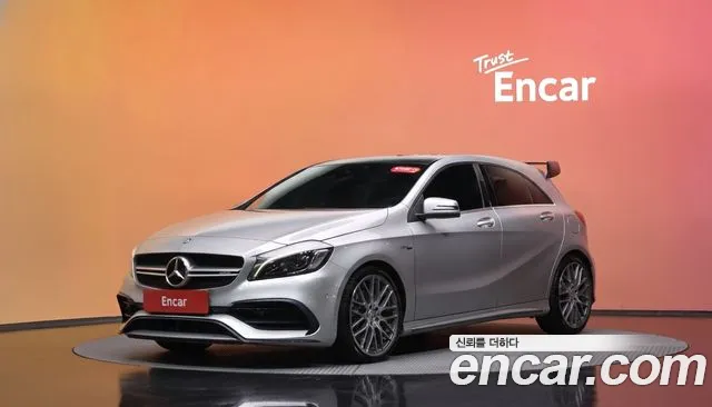 Mercedes-Benz A-Class 2017 — photo 1