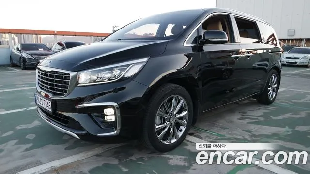 Kia Canival 2019 — photo 1