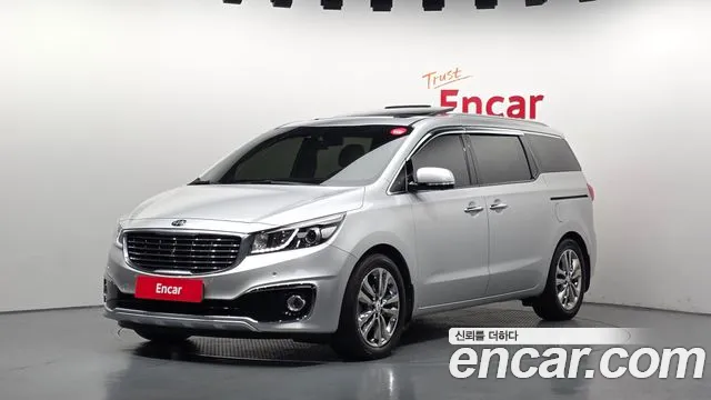 Kia Canival 2016 — photo 1