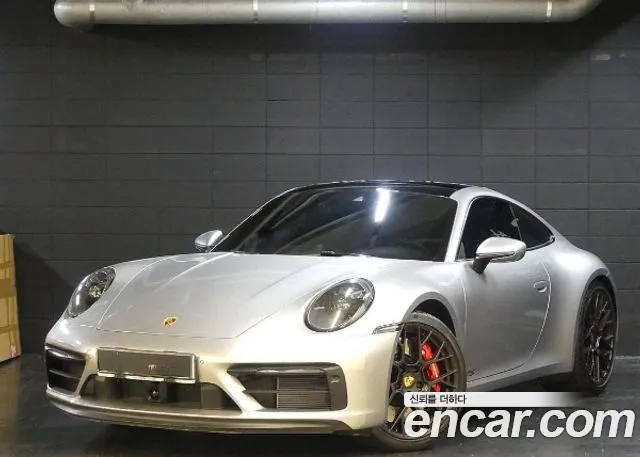 Porsche 911 2023 — photo 1