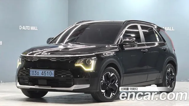 Kia Niro 2023 — photo 1