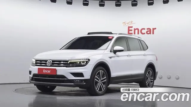 Volkswagen Tiguan 2018 — photo 1