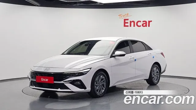 Hyundai AVANTE 2025 — photo 1