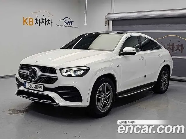 Mercedes-Benz GLE-Class 2021 — photo 1