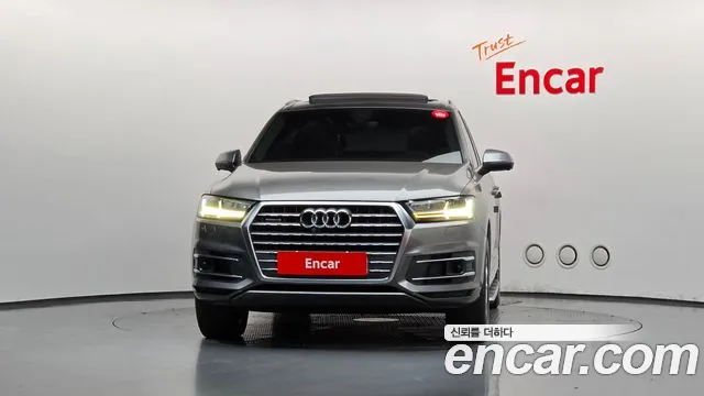 Audi Q7 2016 — photo 1