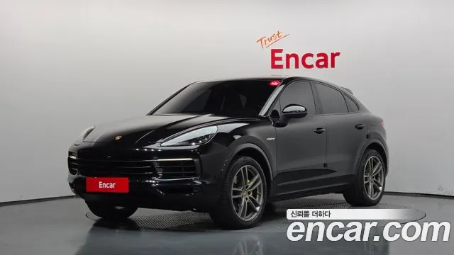Porsche Cayenne 2023 — photo 1